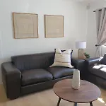 Lynwood Place