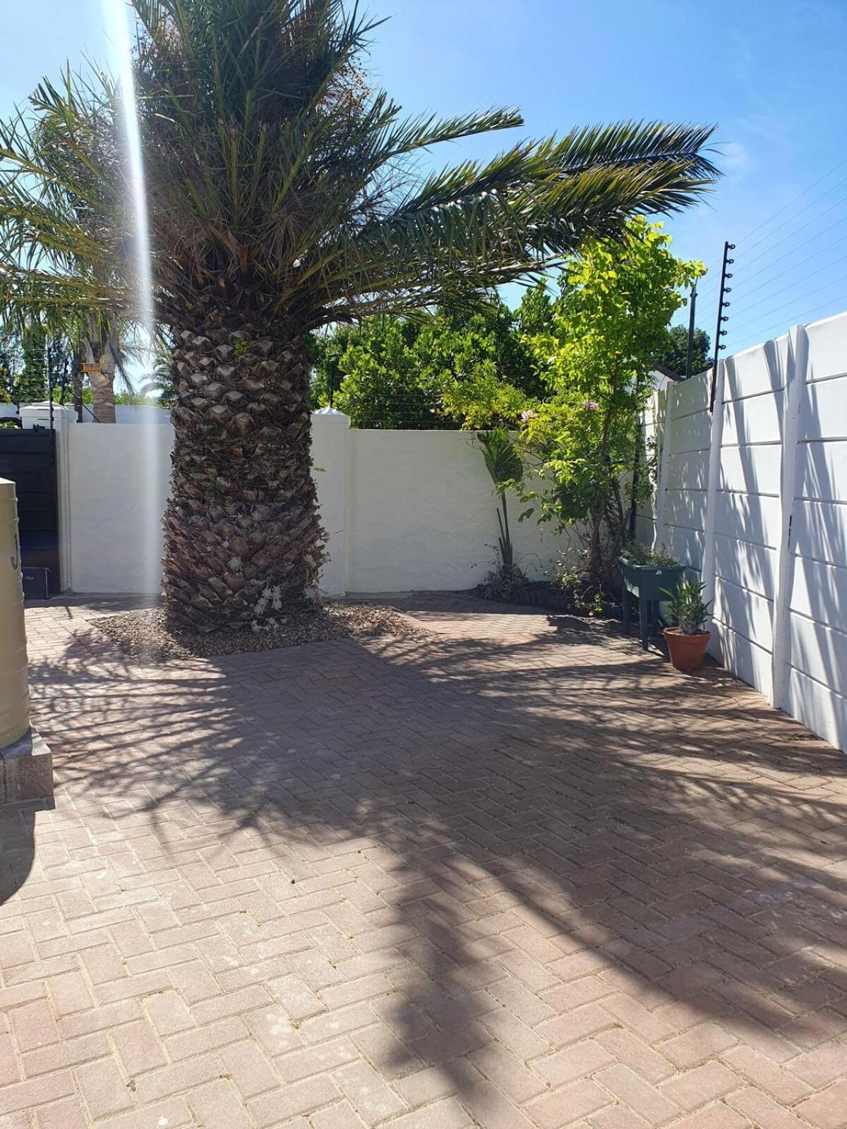 Lynwood Place Apartment Cape Town